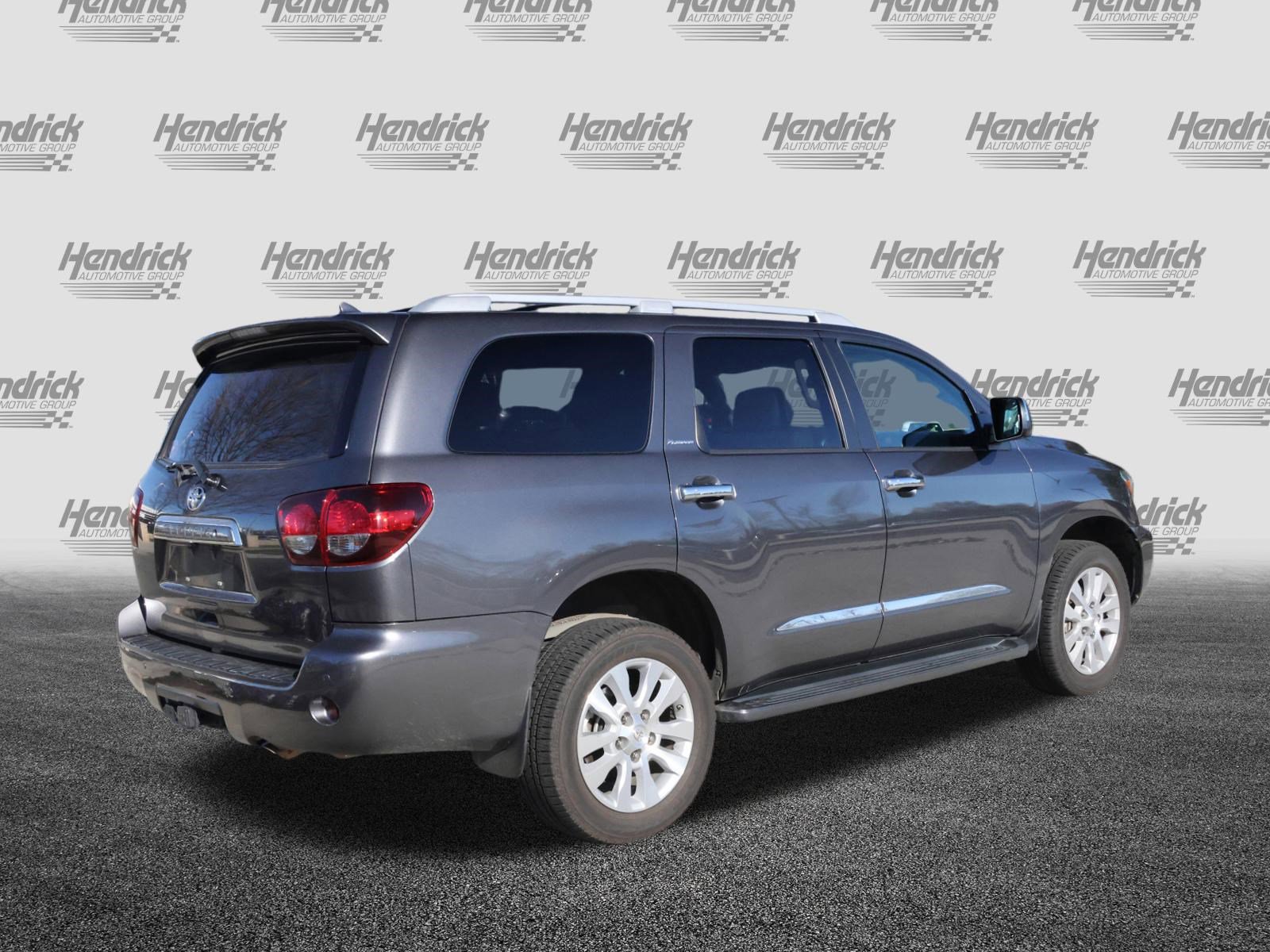 Used 2018 Toyota Sequoia Platinum image 9