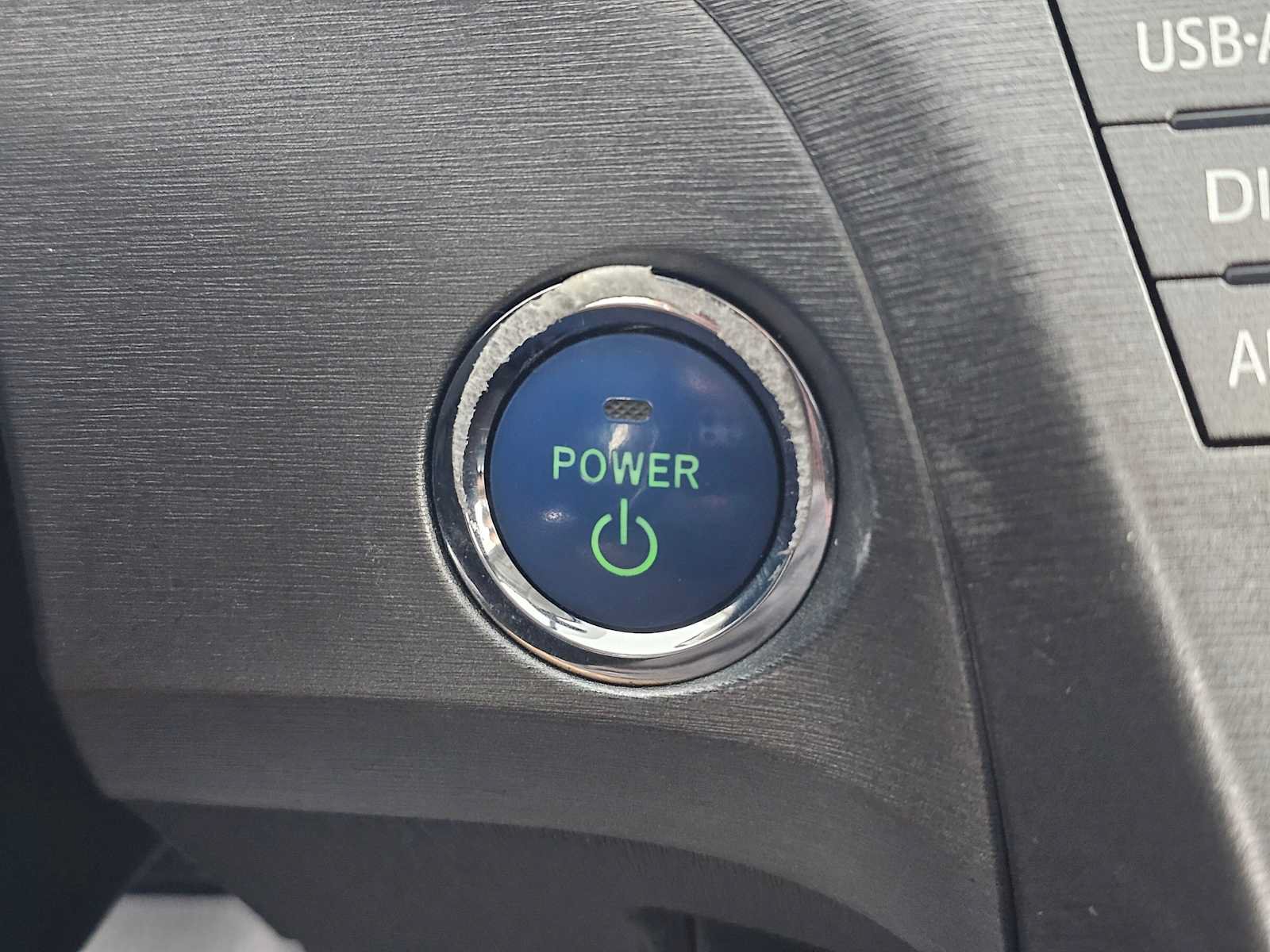 Used 2015 Toyota Prius Prime Advanced FWD image 30