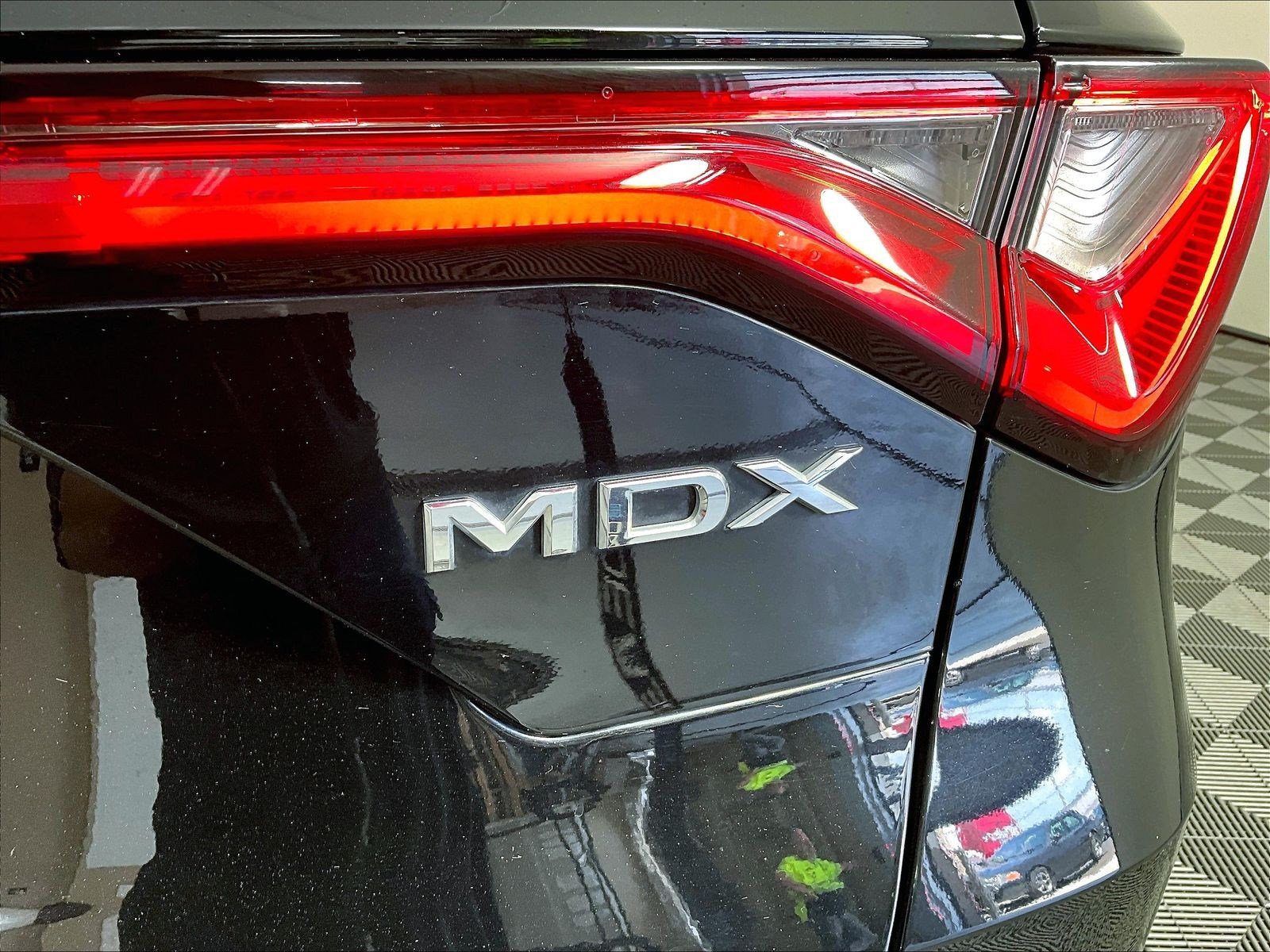 Certified 2023 Acura MDX FWD w/ Technology Package image 24