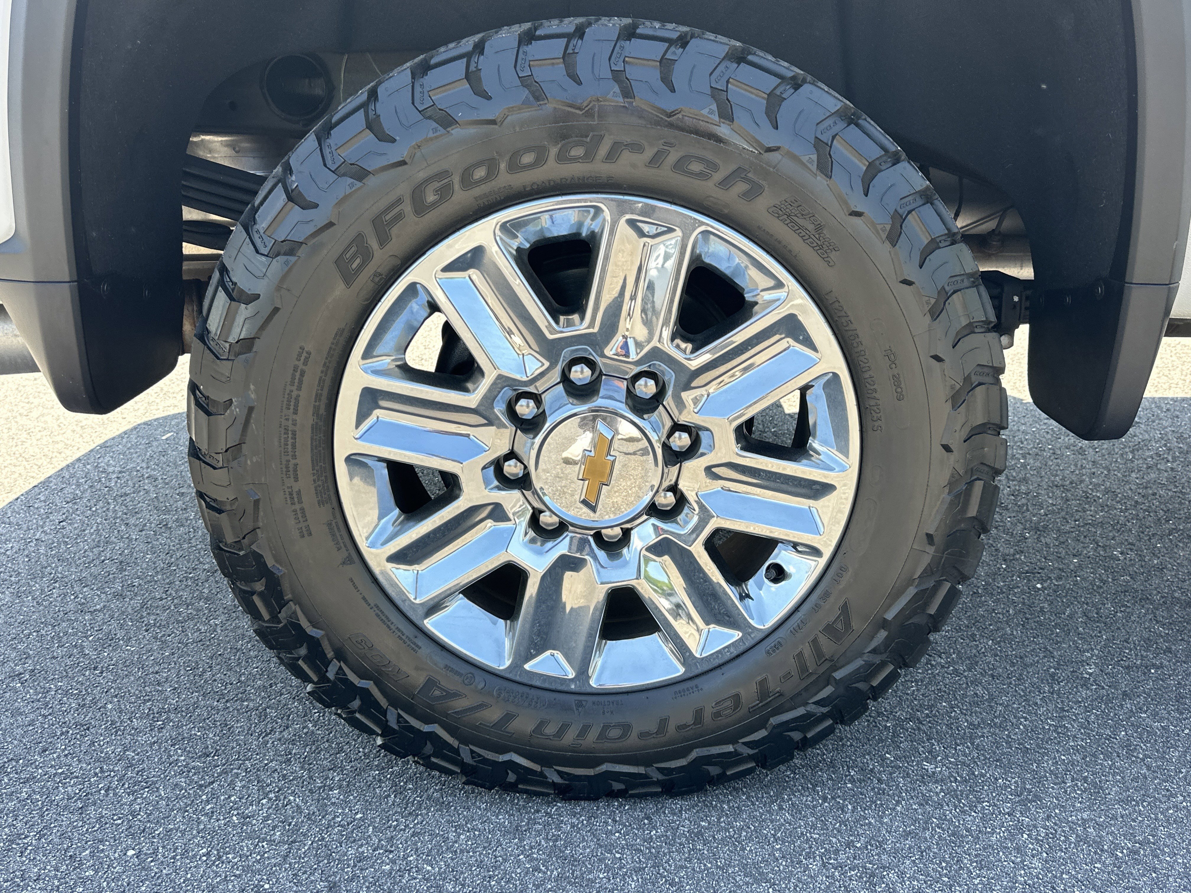 Certified 2024 Chevrolet Silverado 2500 High Country w/ High Country Premium Package AWD/4WD image 18