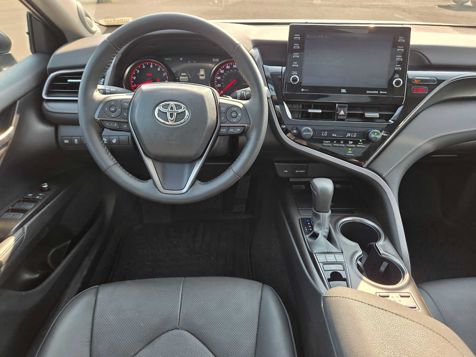 Used 2024 Toyota Camry XSE w/ Navigation Package FWD image 21