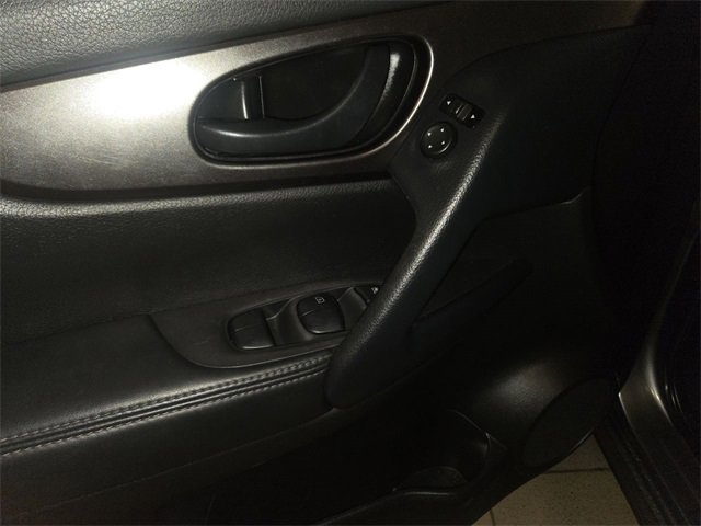 Used 2020 Nissan Rogue Sport S image 13