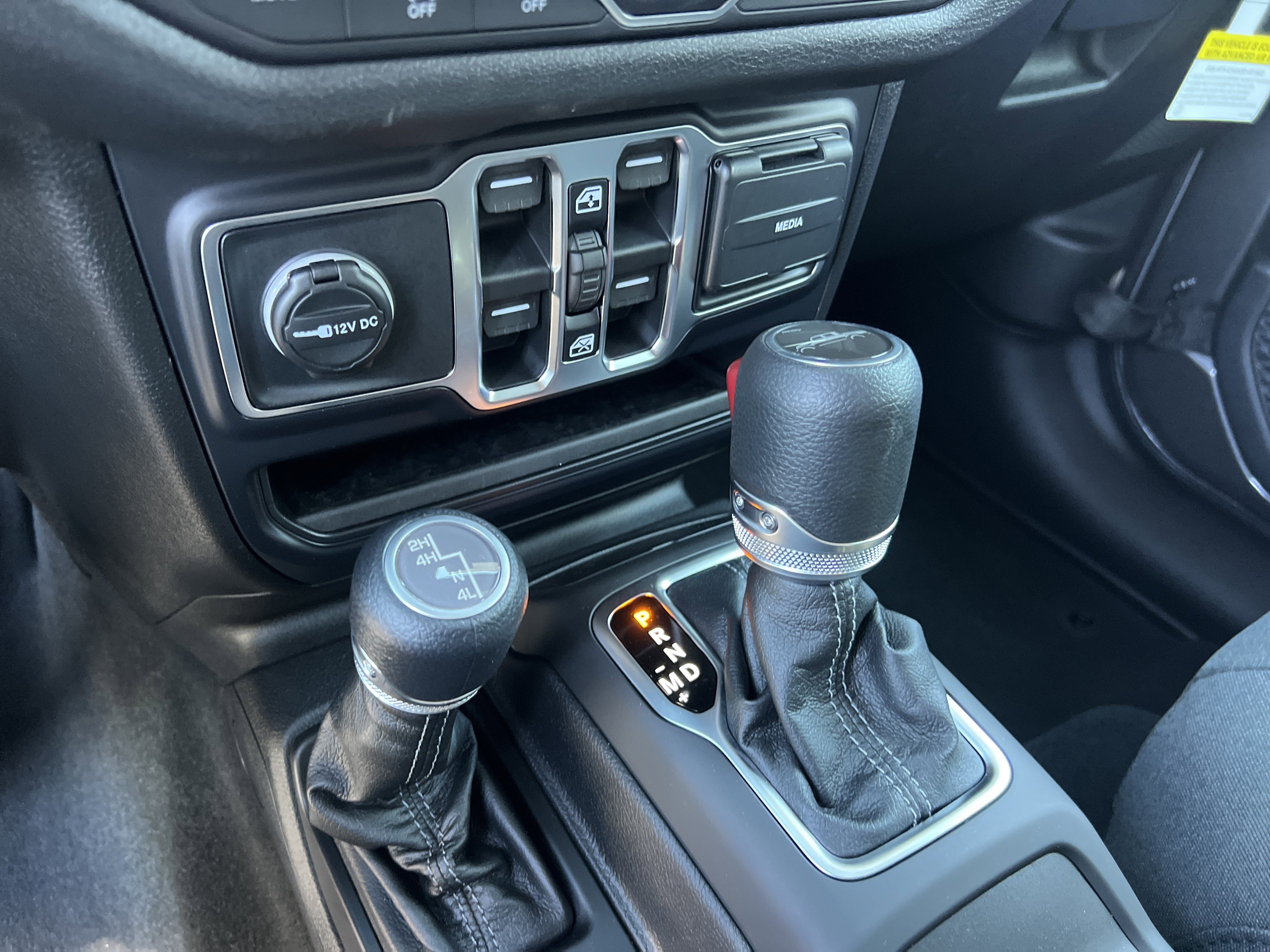 New 2026 Jeep Gladiator Sport image 30