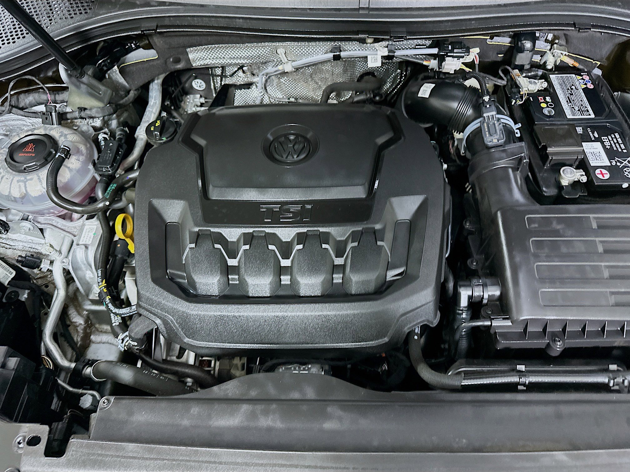 Used 2023 Volkswagen Tiguan SE image 31