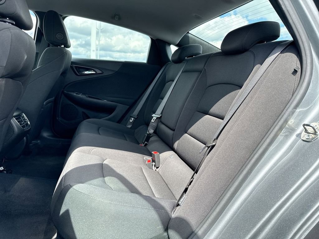Used 2024 Chevrolet Malibu LT image 23