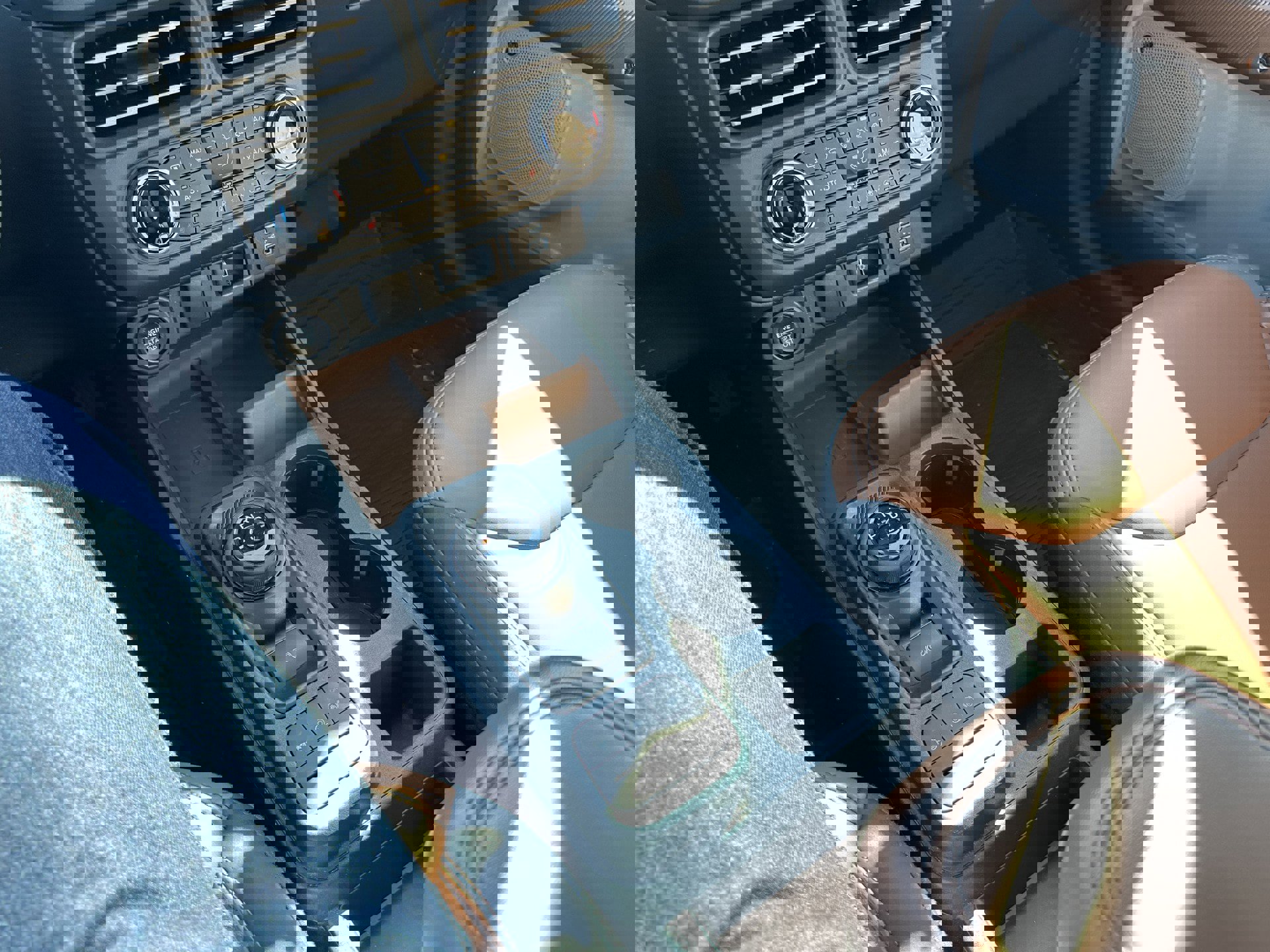 Used 2024 Ford Maverick Lariat image 14