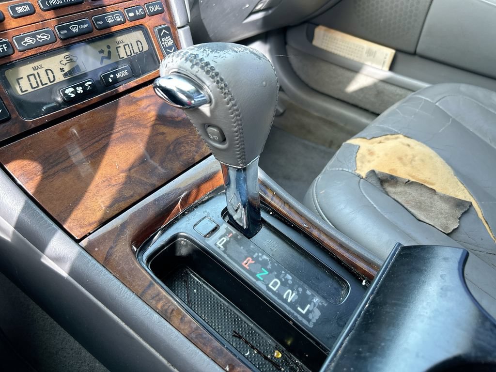 Used 2004 Toyota Avalon XL FWD image 23
