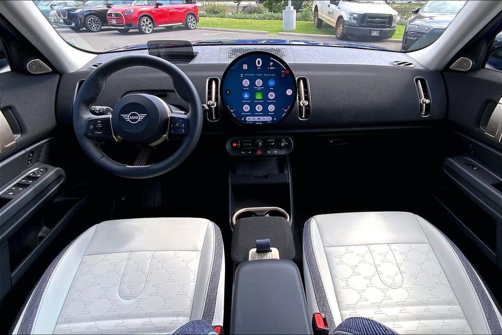 Certified 2025 MINI Cooper Countryman S w/ Comfort Package Max image 17