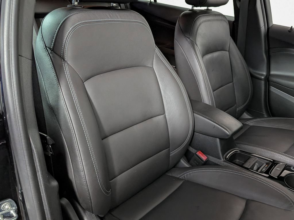 Used 2018 Chevrolet Cruze Premier FWD image 26