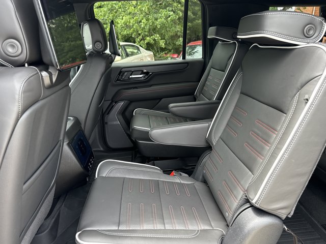 New 2026 GMC Yukon XL AT4 Ultimate w/ LPO, Floor Liner Package AWD/4WD image 6