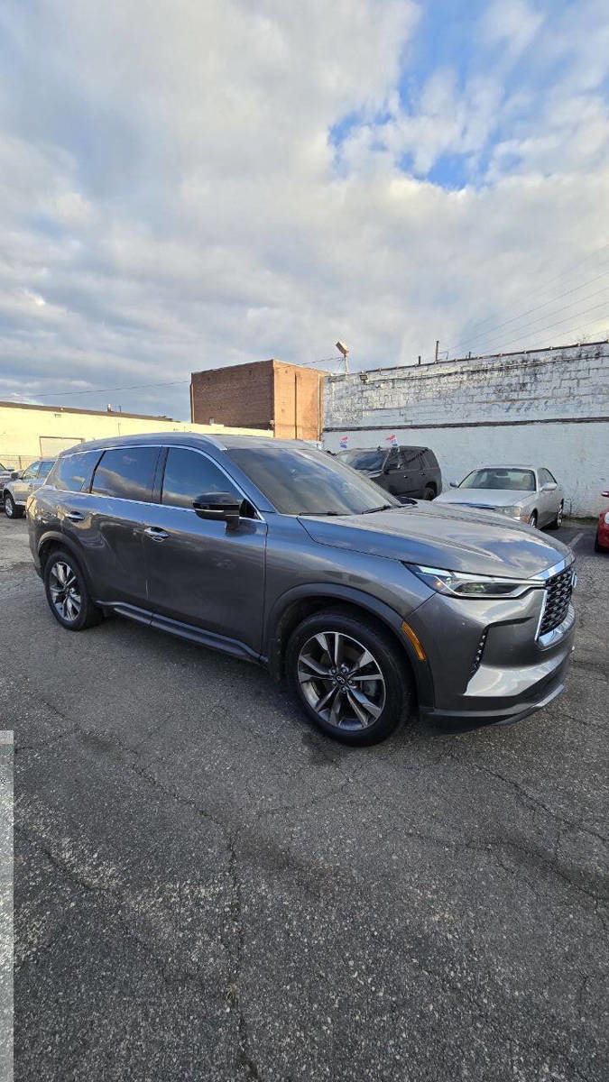 Used 2022 INFINITI QX60 Luxe w/ Cargo Package AWD/4WD image 4