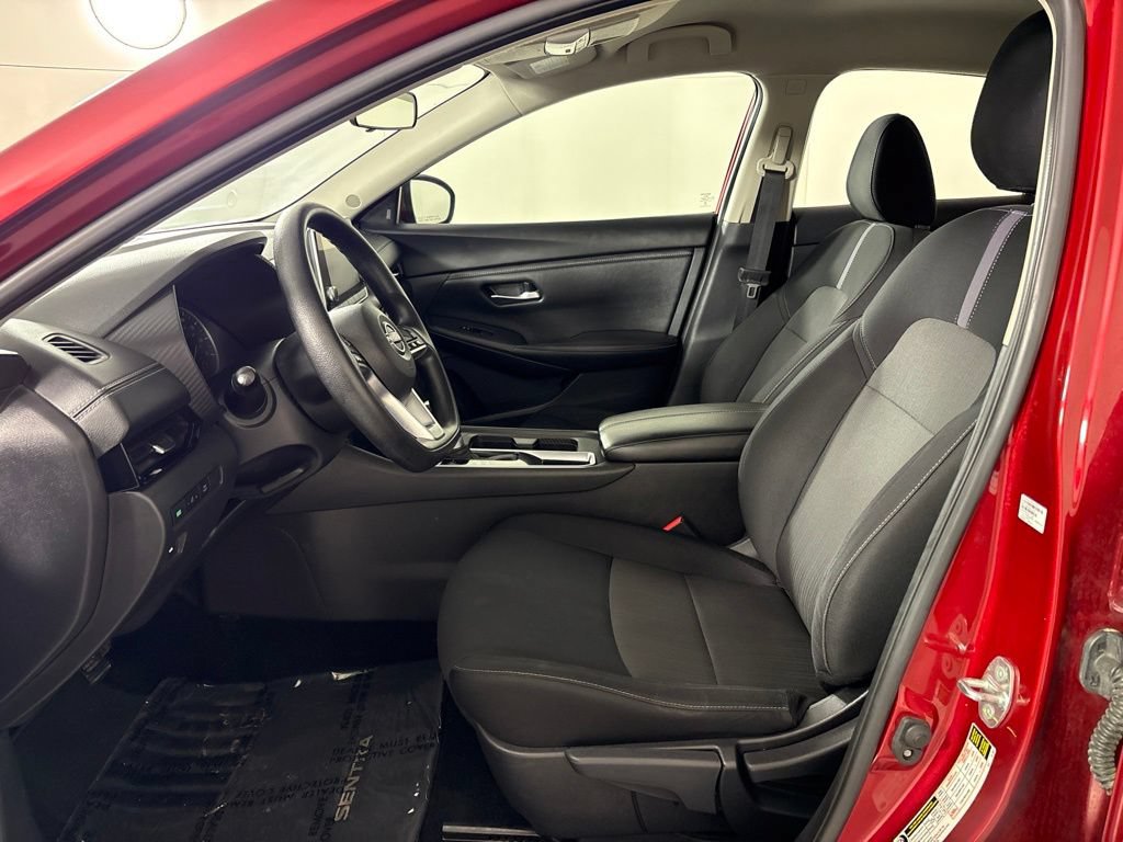 Used 2024 Nissan Sentra SV FWD image 31