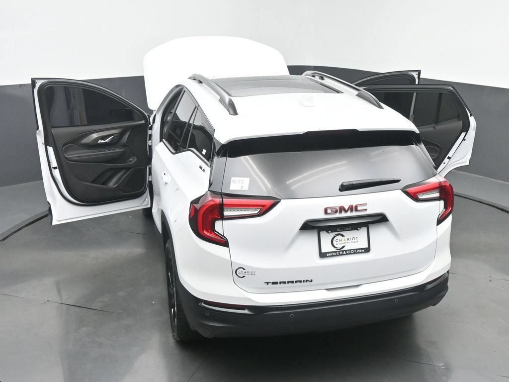 Used 2024 GMC Terrain SLE w/ Driver Convenience Package FWD image 61