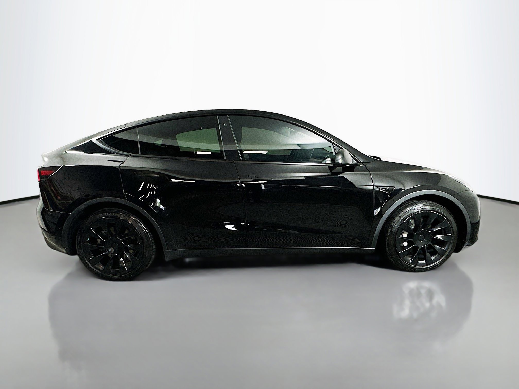 Used 2021 Tesla Model Y Long Range AWD/4WD image 8
