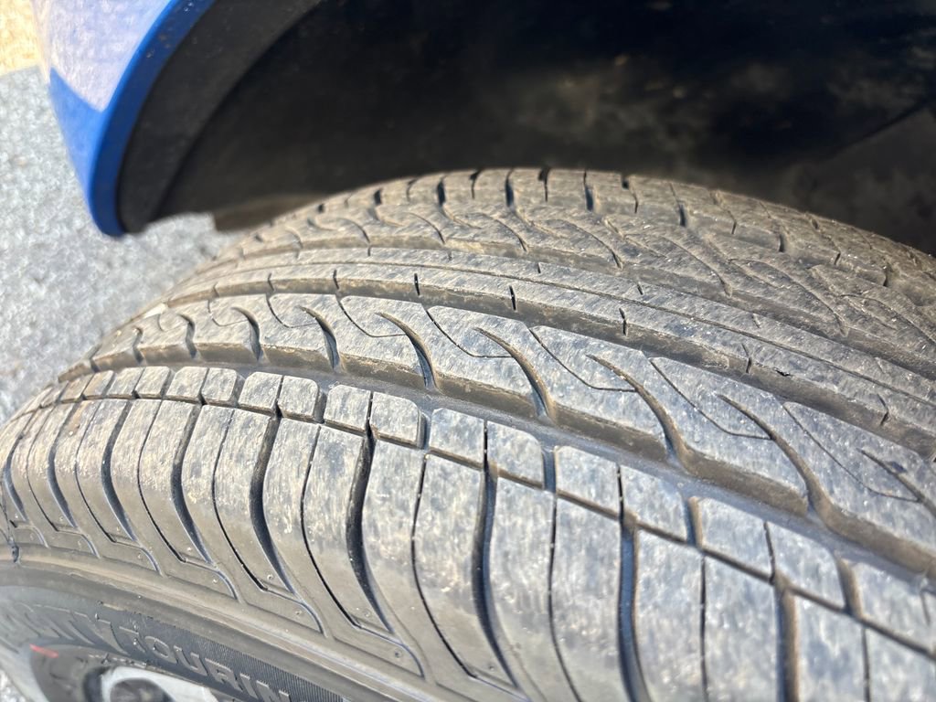 Used 2021 Nissan Versa SV image 28