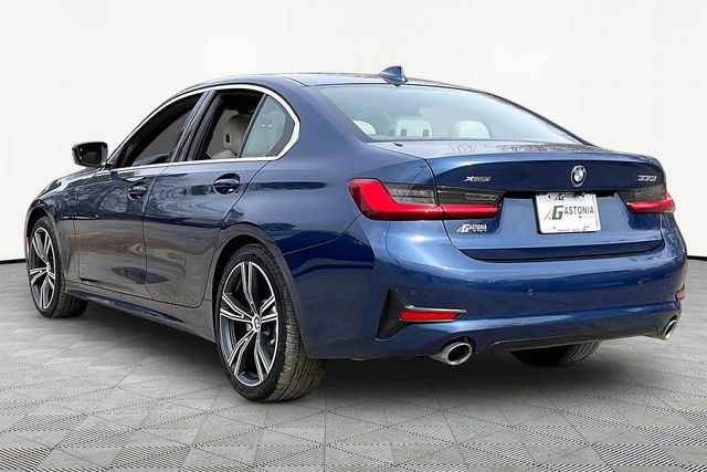 Used 2021 BMW 330i xDrive Sedan w/ Premium Package image 4