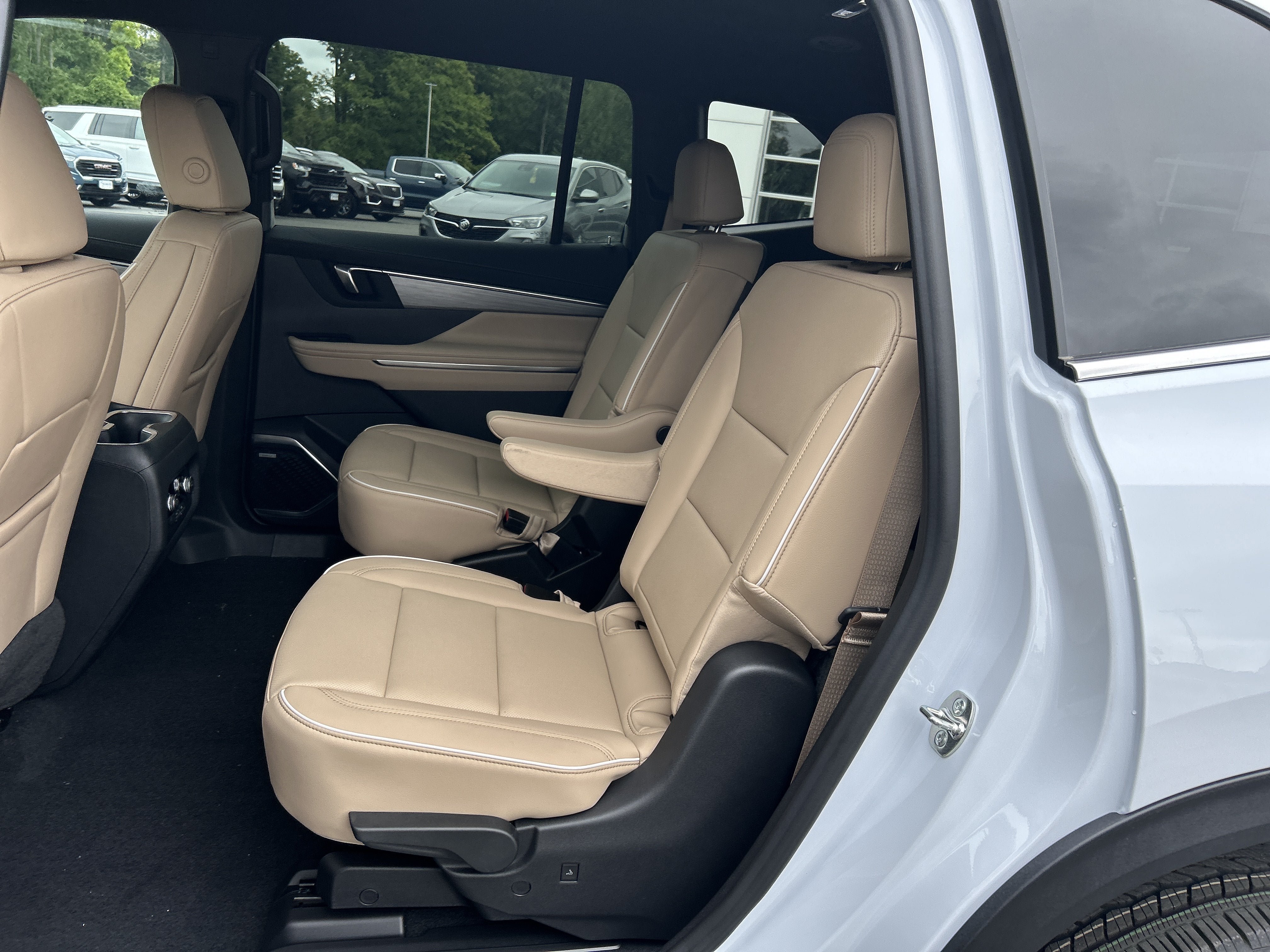 New 2027 Buick Enclave Preferred w/ Power Package AWD/4WD image 29