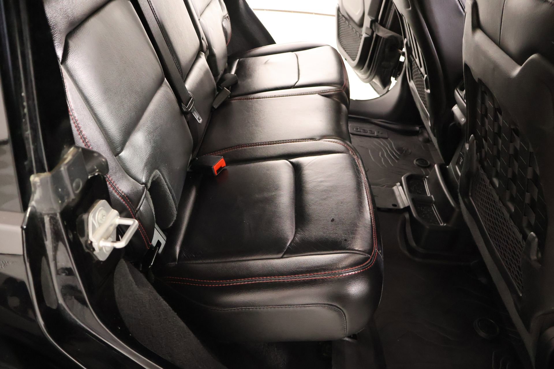 Used 2020 Jeep Wrangler Unlimited Rubicon AWD/4WD image 15