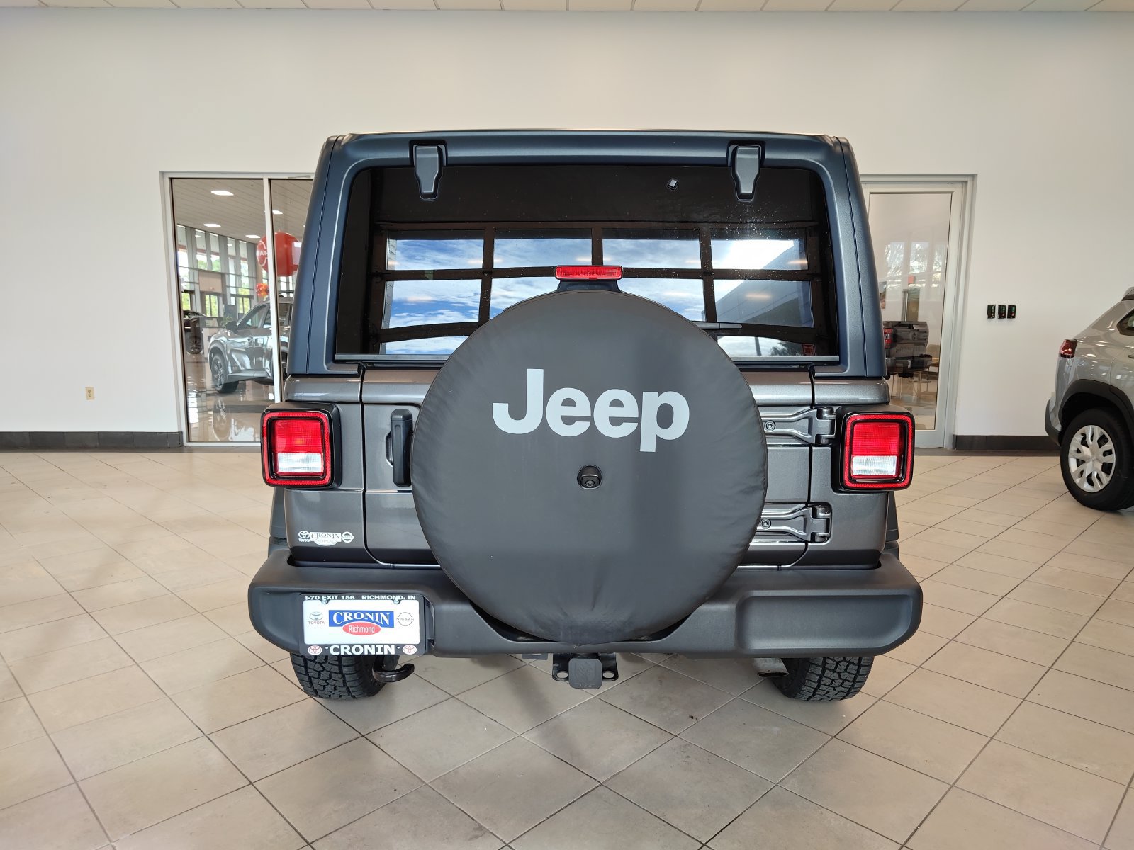 Used 2021 Jeep Wrangler Sport AWD/4WD image 4