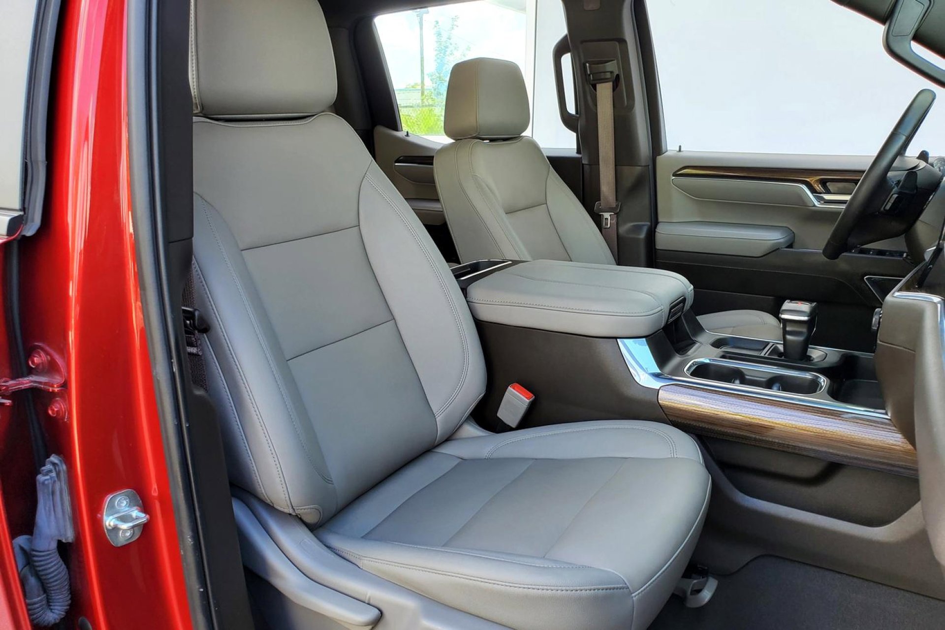 Used 2024 Chevrolet Silverado 1500 LT Trail Boss w/ LT Trail Boss Premium Package image 22