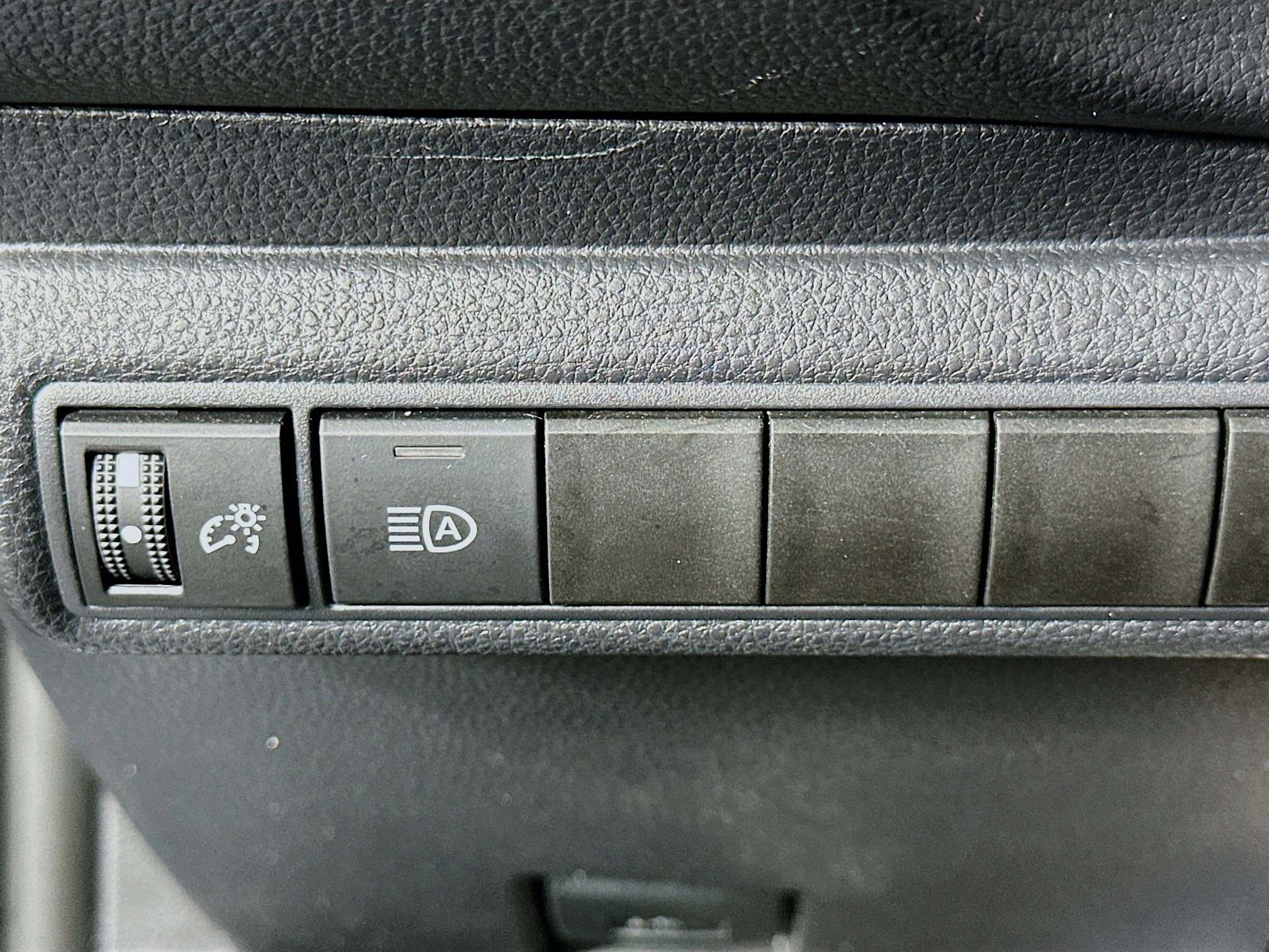 Used 2025 Toyota Corolla LE image 17