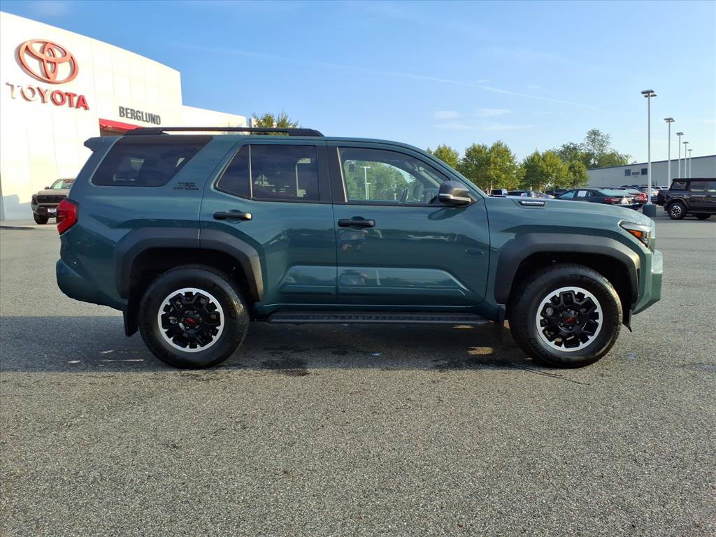 Used 2025 Toyota 4Runner TRD Off-Road AWD/4WD image 3