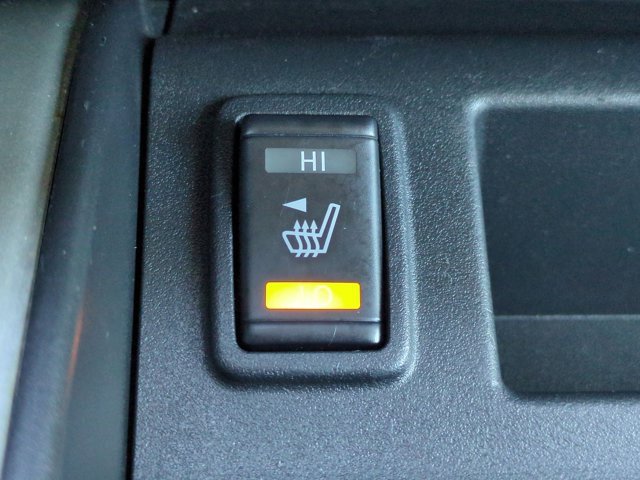 Certified 2022 Nissan Titan SV w/ SV Convenience Package image 24