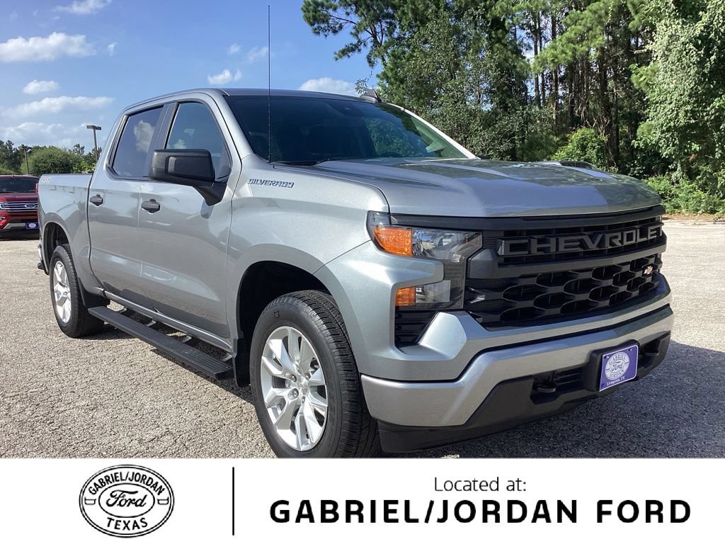 Used 2023 Chevrolet Silverado 1500 Custom AWD/4WD image 1