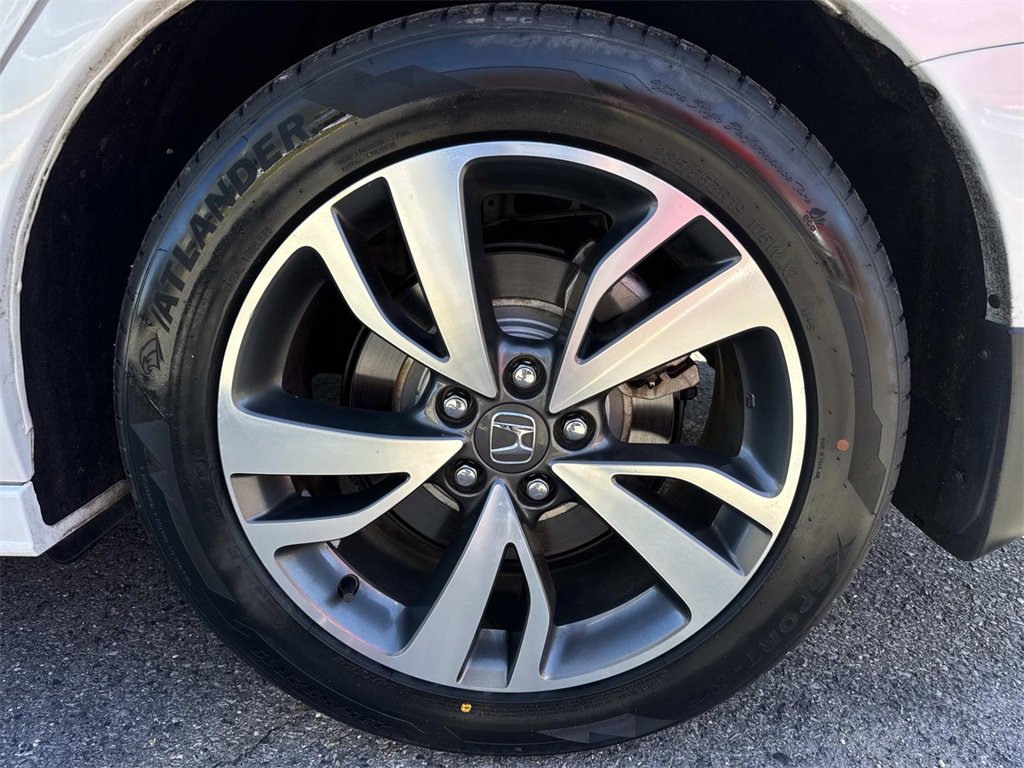 Used 2023 Honda Odyssey Touring image 15