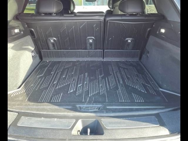 Certified 2024 Cadillac Lyriq Luxury w/ LPO, Floor Liner Package AWD/4WD image 10