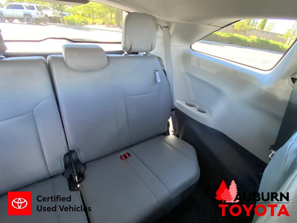 Certified 2023 Toyota Sienna XLE FWD image 22