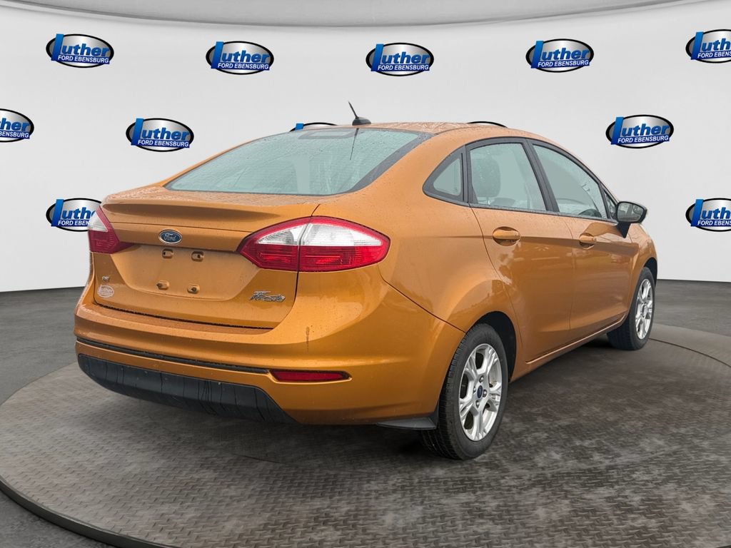 Used 2016 Ford Fiesta SE w/ Cold Weather Package FWD image 5
