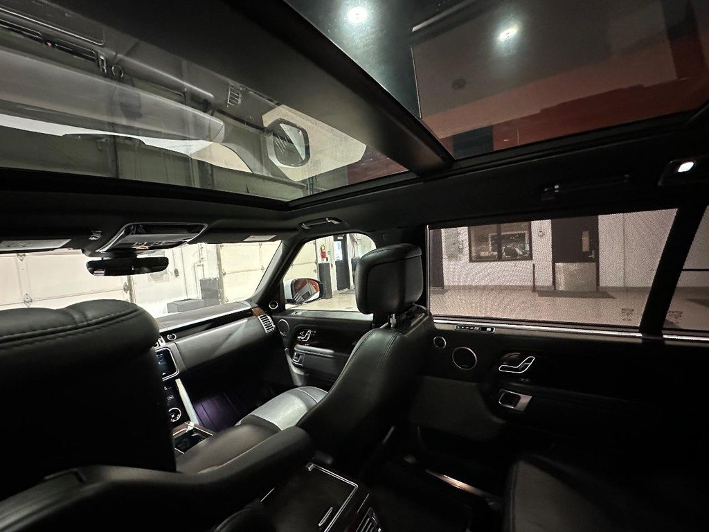 Used 2019 Land Rover Range Rover Long Wheelbase Supercharged AWD/4WD image 8