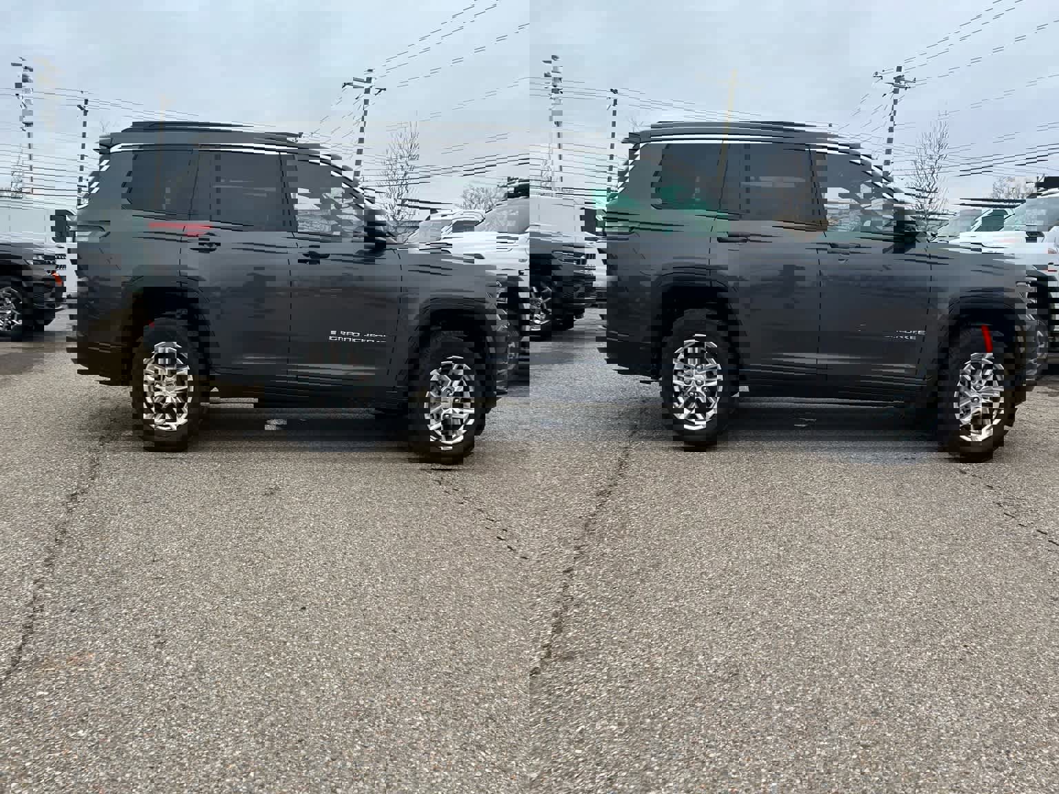 Certified 2024 Jeep Grand Cherokee L Laredo image 18