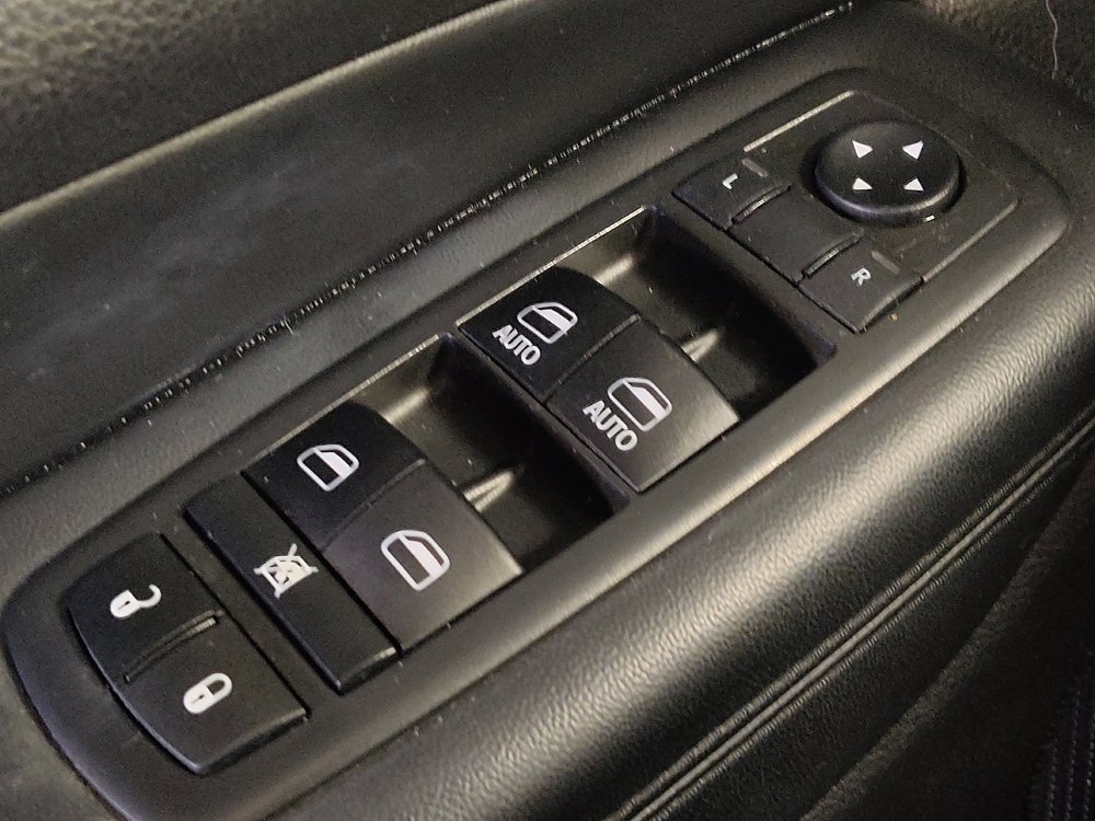 Used 2019 Jeep Grand Cherokee Limited w/ Luxury Group II RWD image 27
