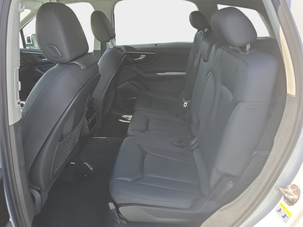 Used 2023 Audi Q7 3.0T Prestige w/ Prestige Package AWD/4WD image 27