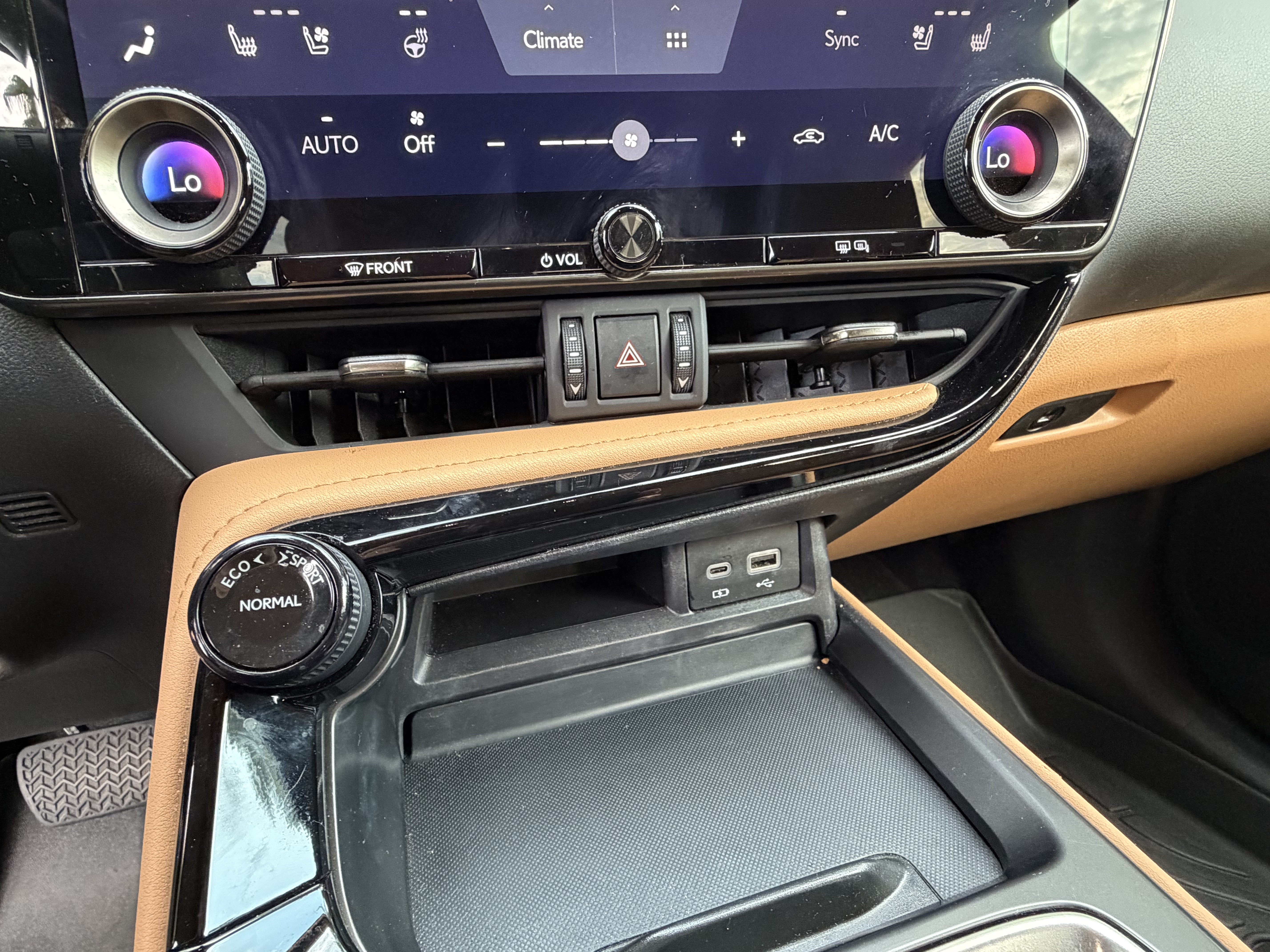 Certified 2025 Lexus NX 250 FWD w/ Premium Package image 26