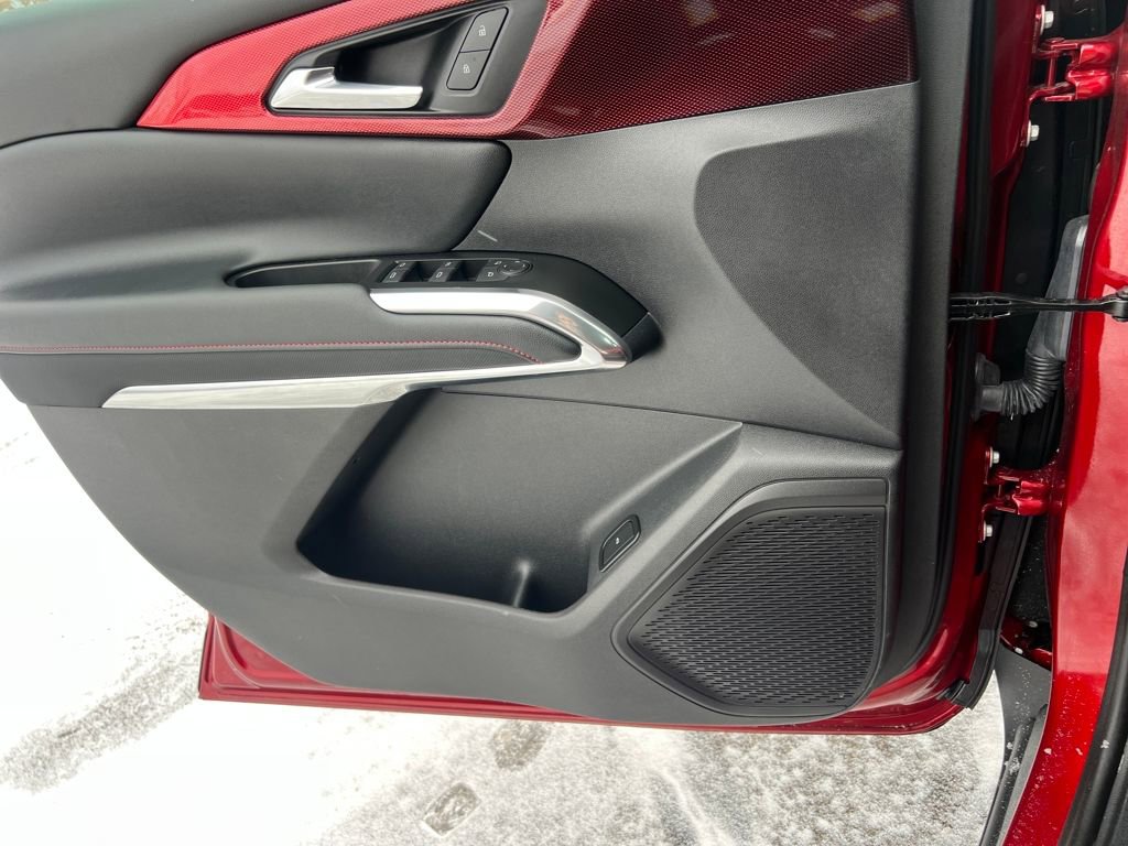 Used 2024 Chevrolet Traverse Z71 w/ LPO, Floor Liner Package image 10