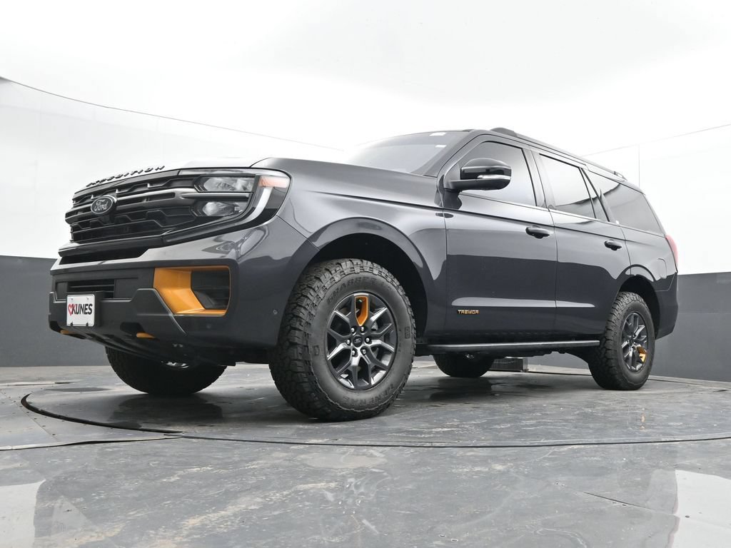 Used 2025 Ford Expedition Tremor AWD/4WD image 43
