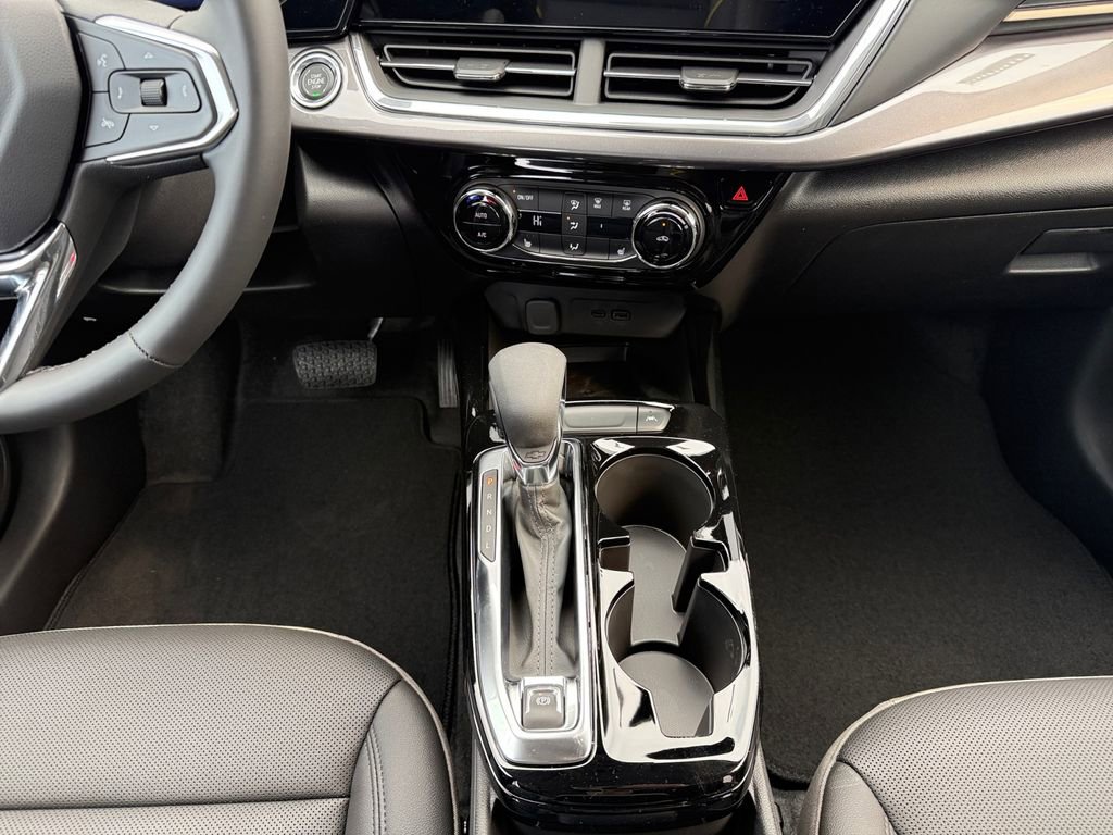 New 2026 Chevrolet Trax ACTIV w/ Sunroof Package FWD image 11