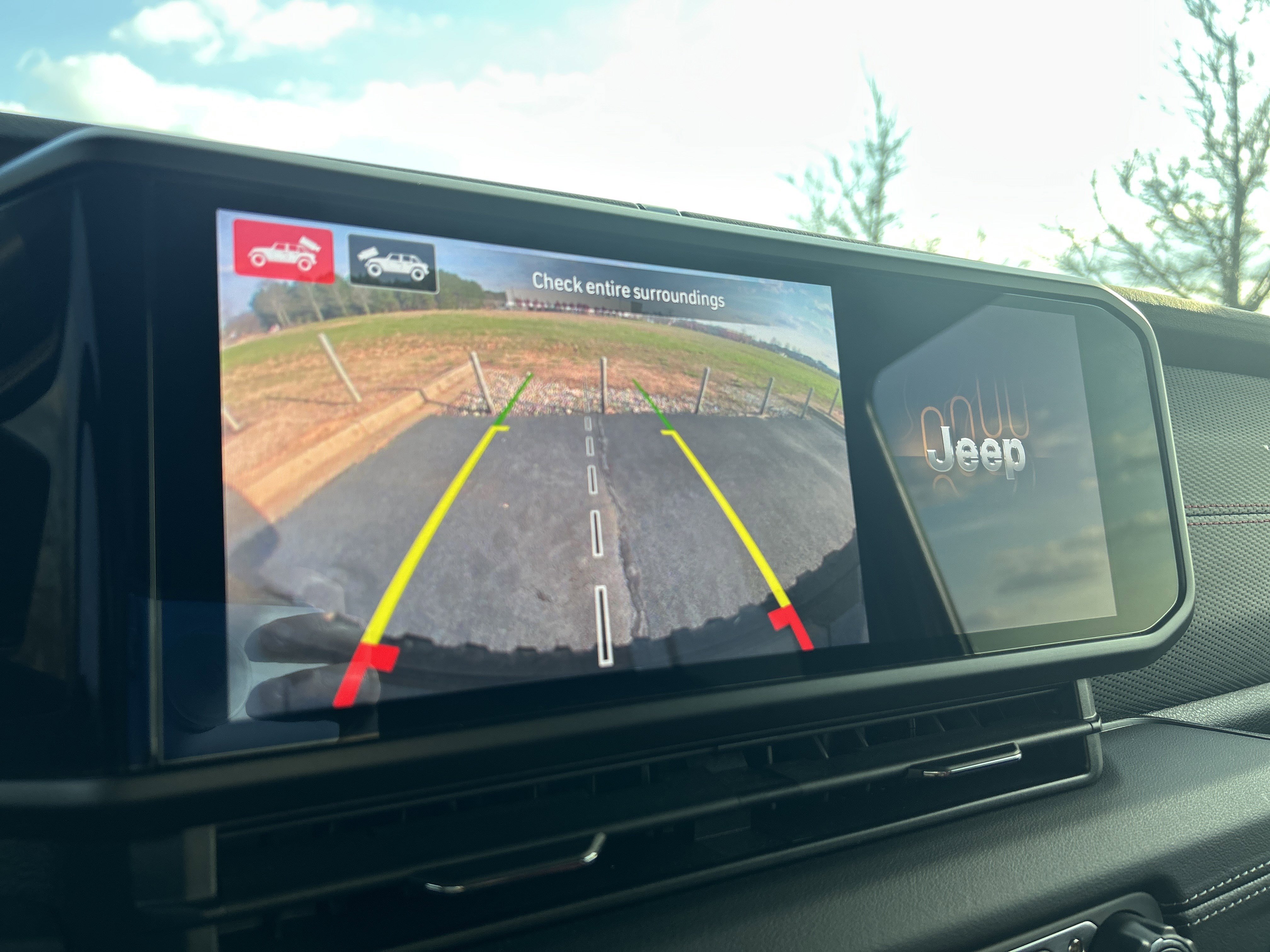 Used 2024 Jeep Wrangler Unlimited Rubicon 392 image 14