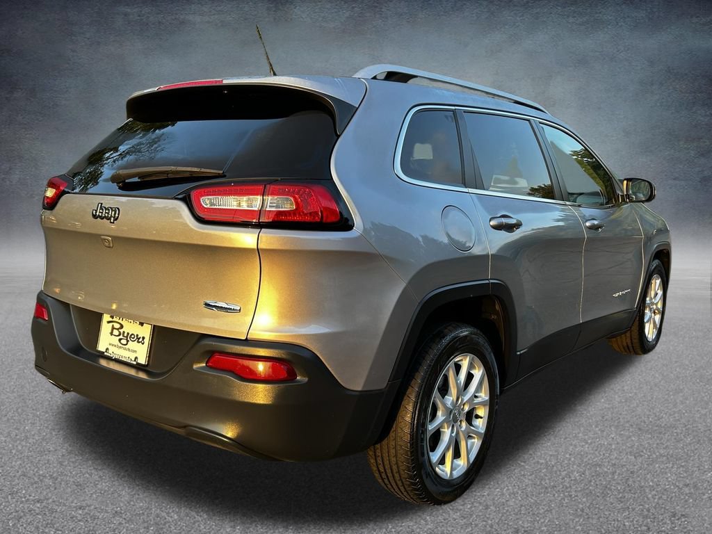 Used 2017 Jeep Cherokee Latitude FWD image 27