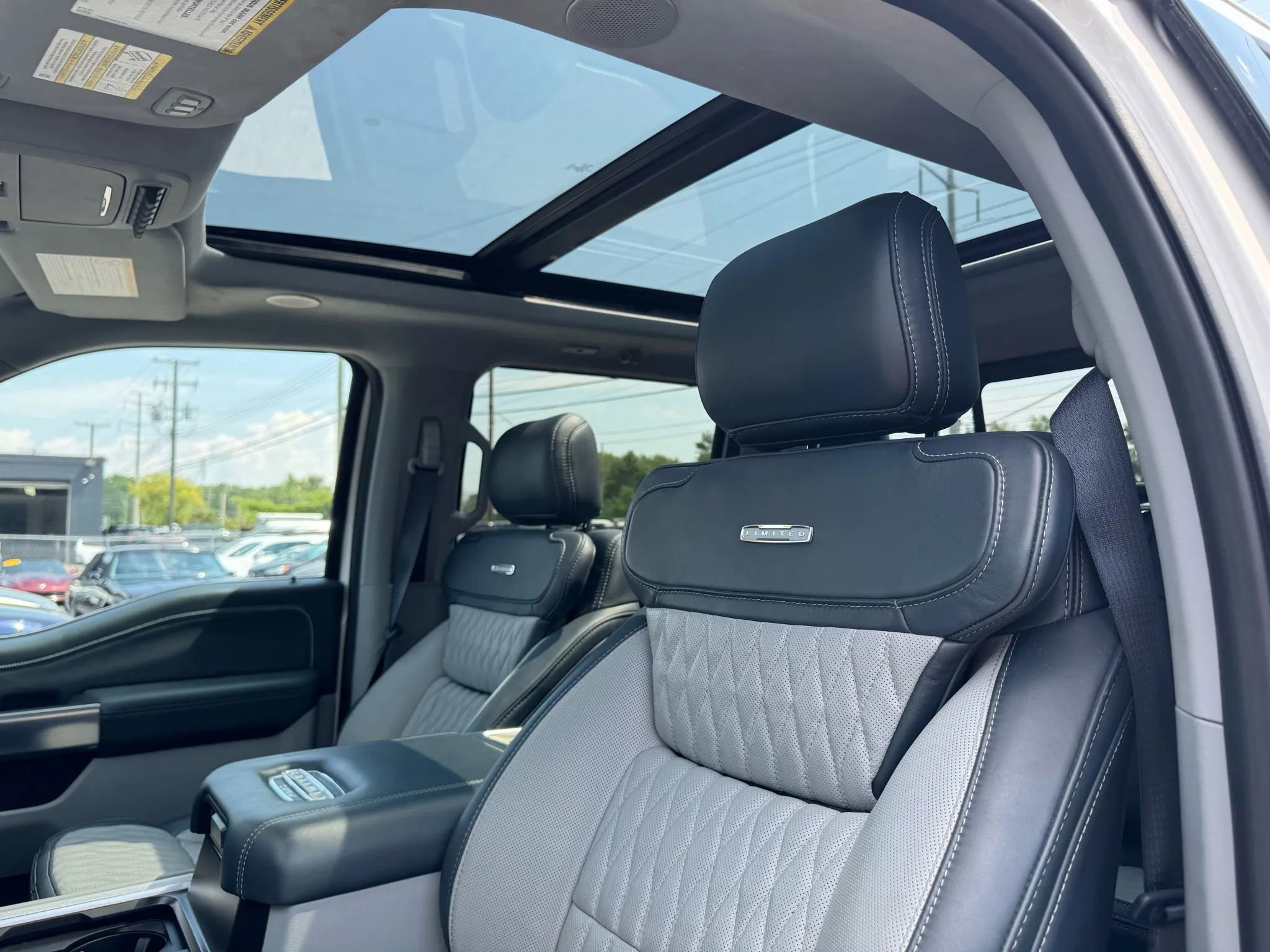 Used 2024 Ford F250 Limited w/ FX4 Off-Road Package image 12