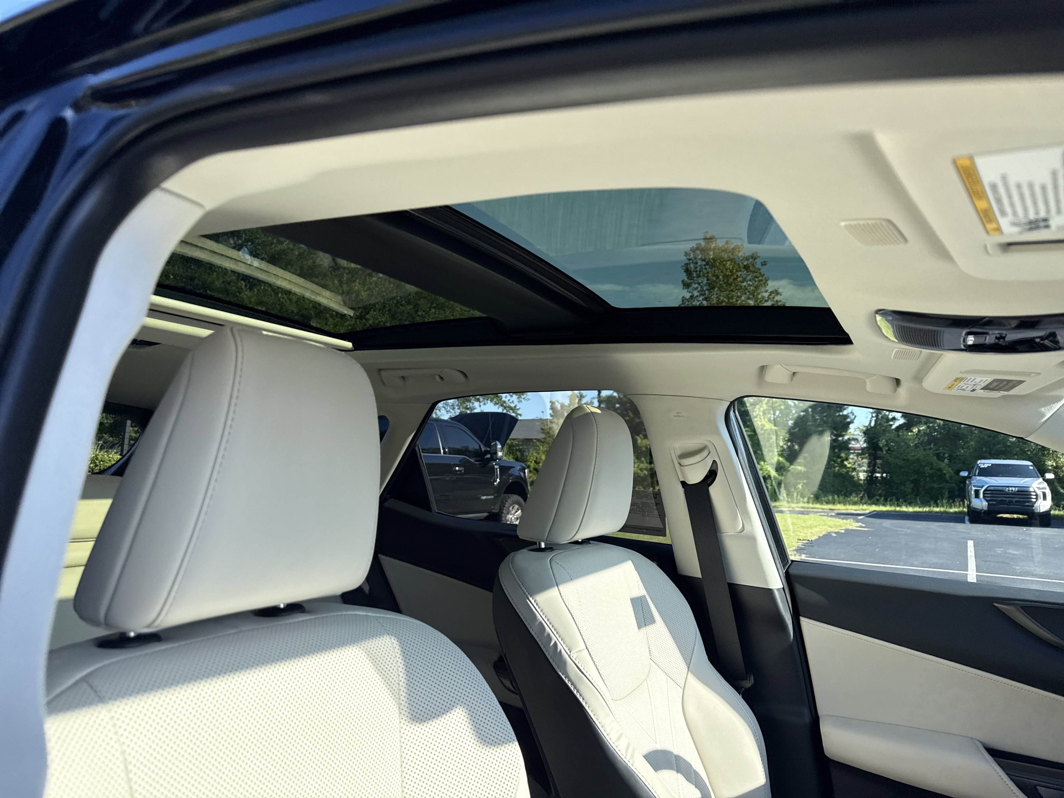 Used 2025 Lexus NX 300h AWD w/ Luxury Package image 40