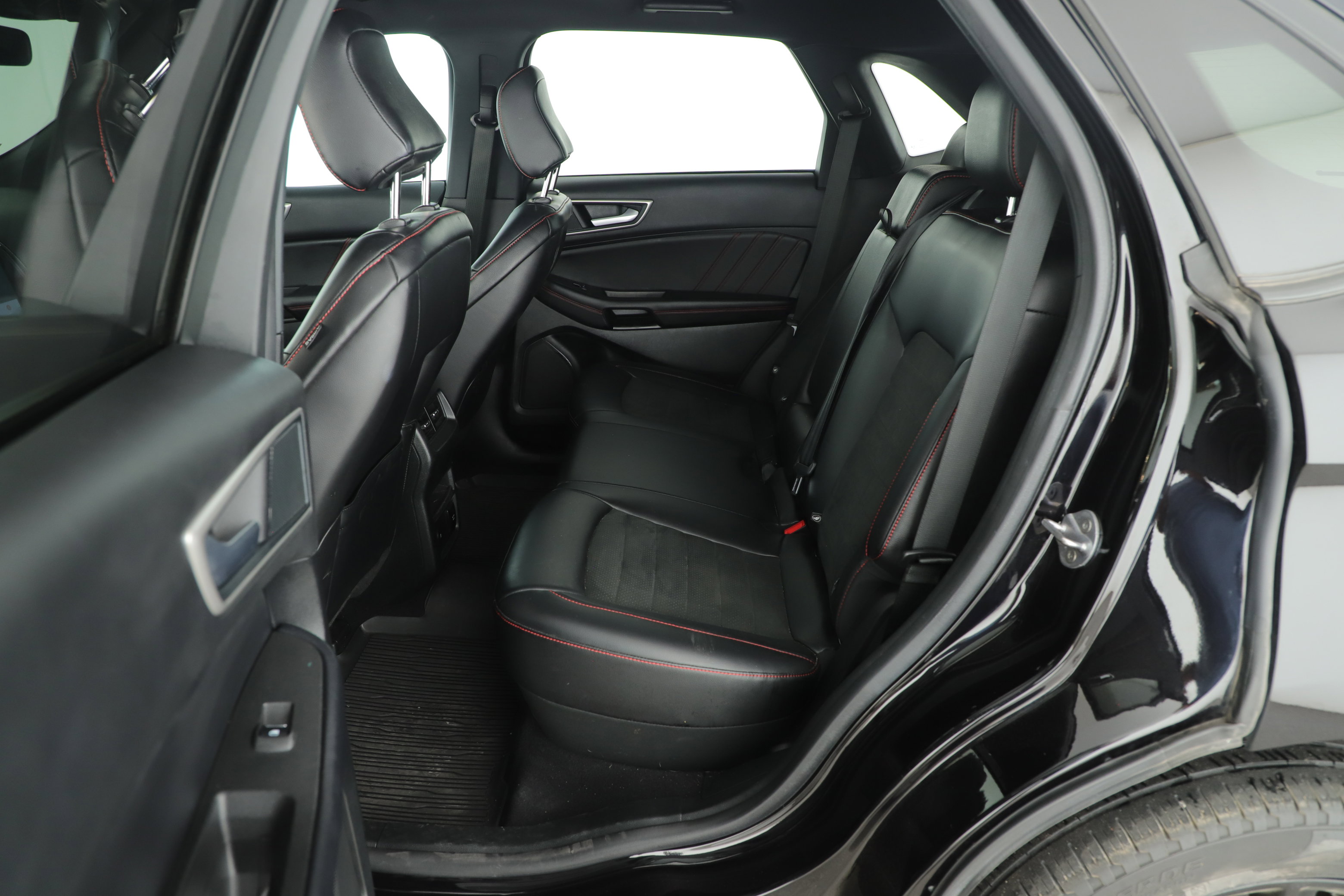 Certified 2024 Ford Edge ST-Line image 22