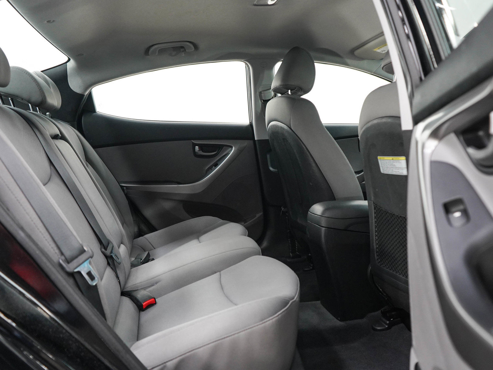 Used 2013 Hyundai Elantra GLS FWD image 12