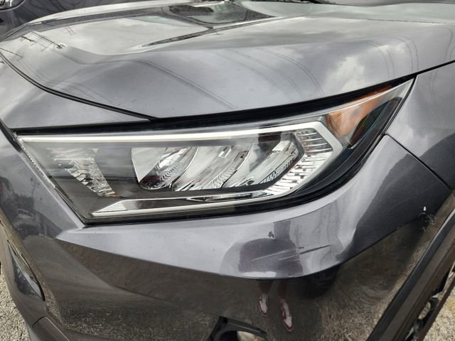 Used 2020 Toyota RAV4 XLE w/ Convenience Package FWD image 5