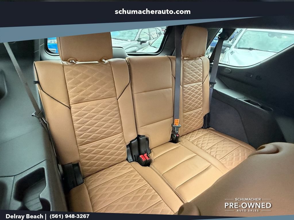 Used 2024 Cadillac Escalade Sport w/ LPO, ONYX Package AWD/4WD image 19