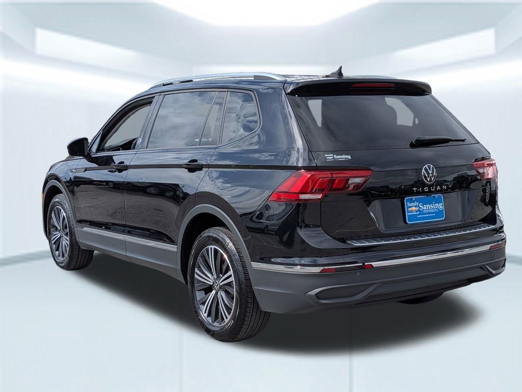 Used 2024 Volkswagen Tiguan Wolfsburg Edition image 4