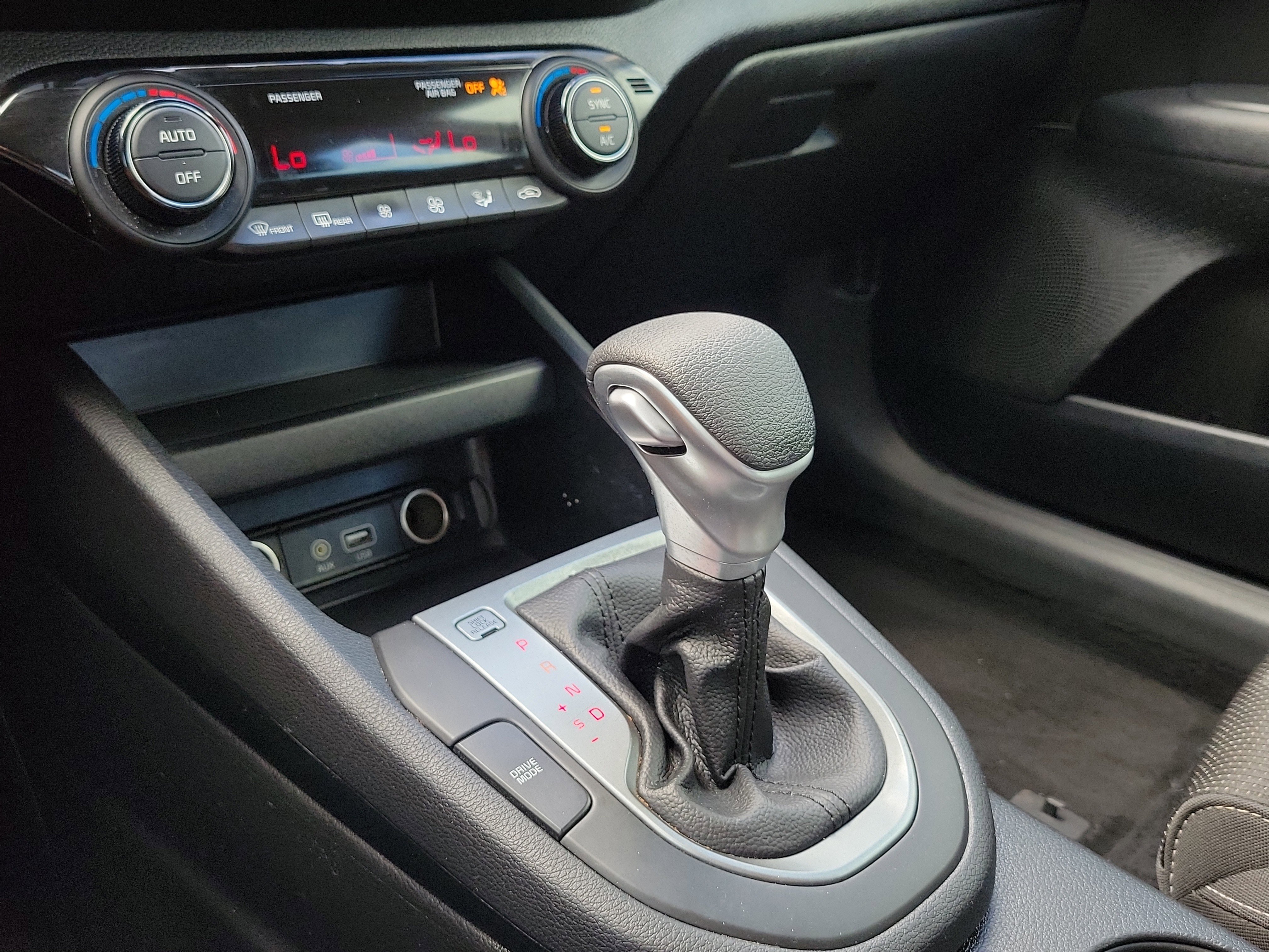 Used 2019 Kia Forte LXS FWD image 26